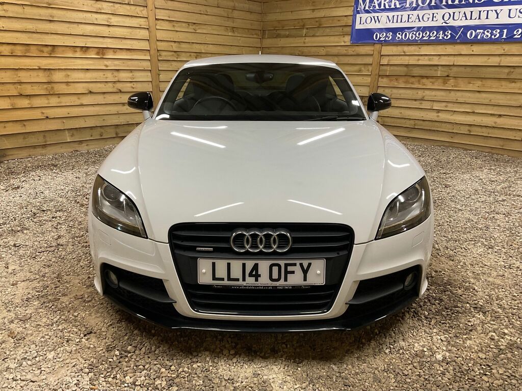 Audi TT Tfsi Black Edition Coupe Black #2