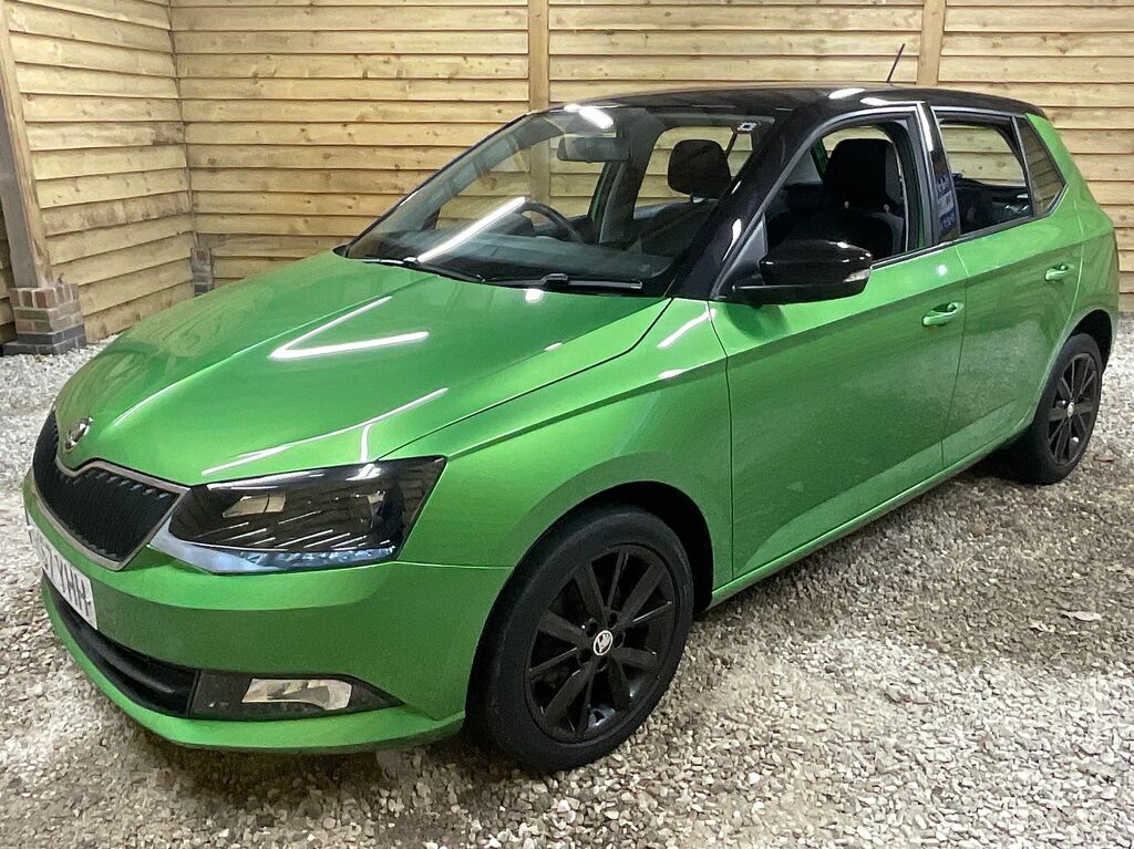 Skoda Fabia Colour Edition Hatchback HK67YHH Green #3