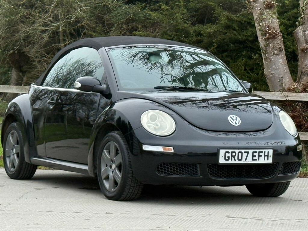 Volkswagen Beetle 1.6 Luna Cabriolet Euro 4 Black