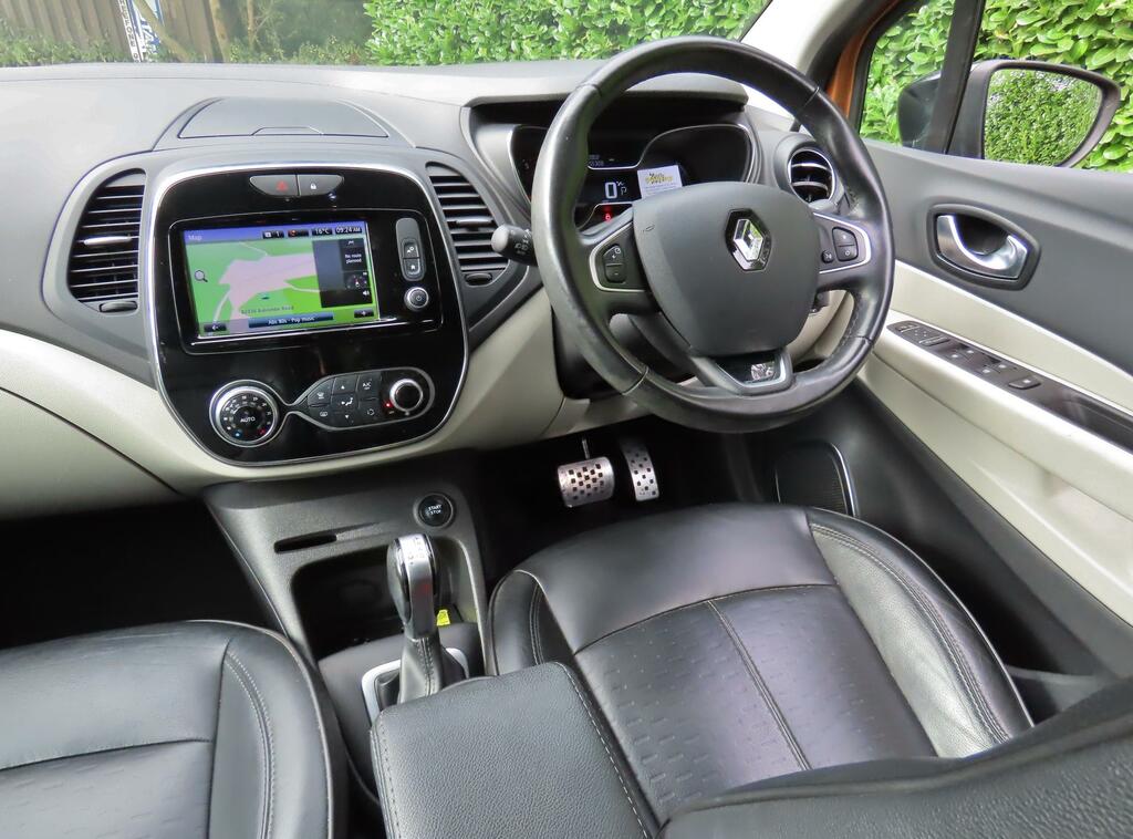 Renault Captur 1.2 Tce Energy Signature X Nav Suv Edc EO67KTD Black #3