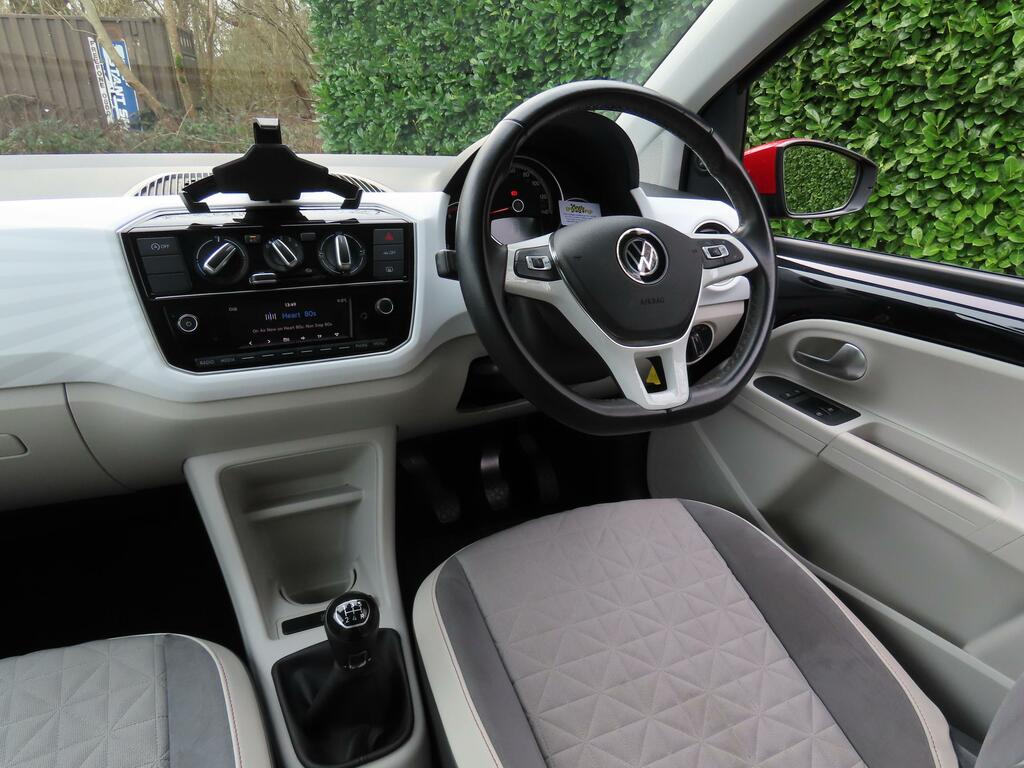 Volkswagen Up 1.0 Beats Hatchback Euro 6 Ss LP23OKR Black #3