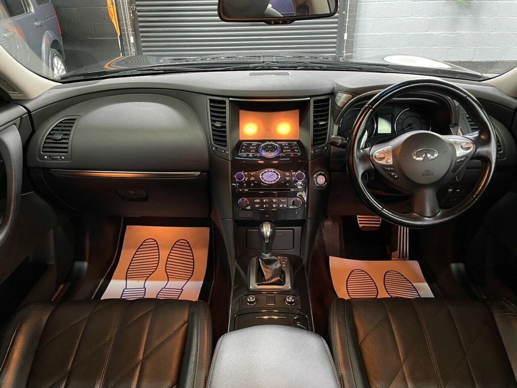 Infiniti QX70 3L Fx30d Black #3