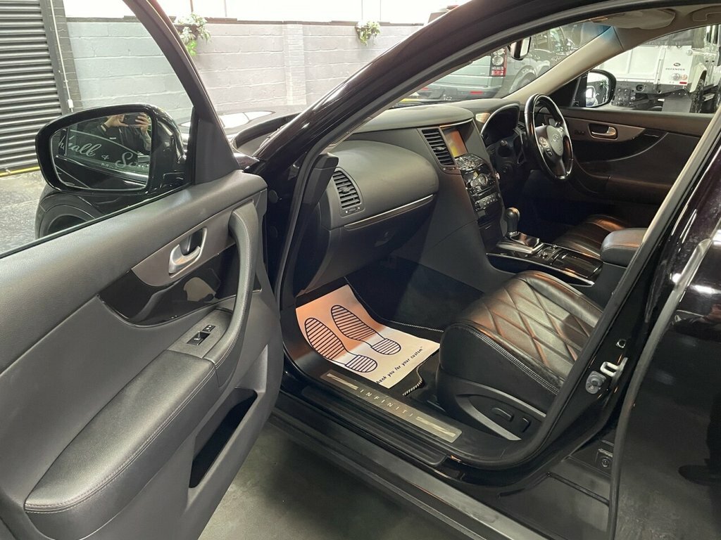 Infiniti QX70 3L Fx30d Black #6
