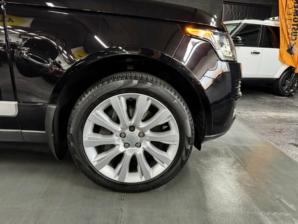 Land Rover Range Rover 4.4L Vogue SN14XKW Black #4