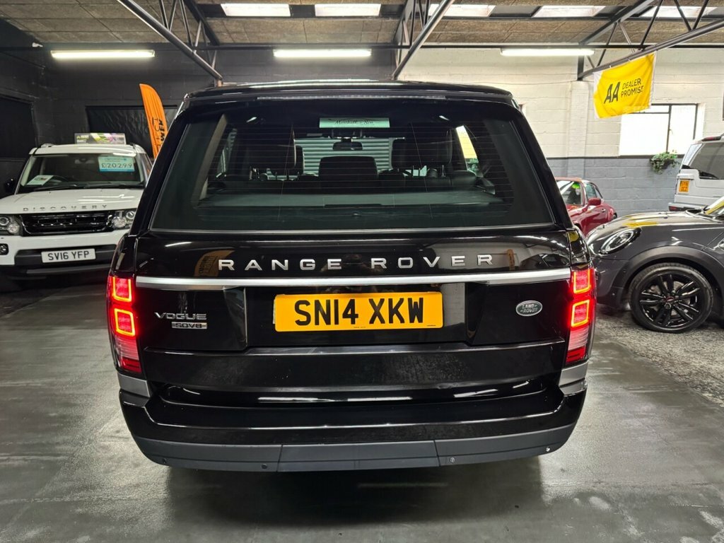 Land Rover Range Rover 4.4L Vogue SN14XKW Black #5