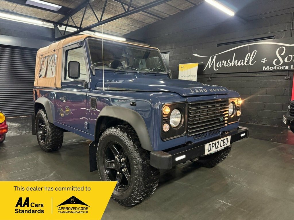 Land Rover Defender 90 2.2L Null Blue
