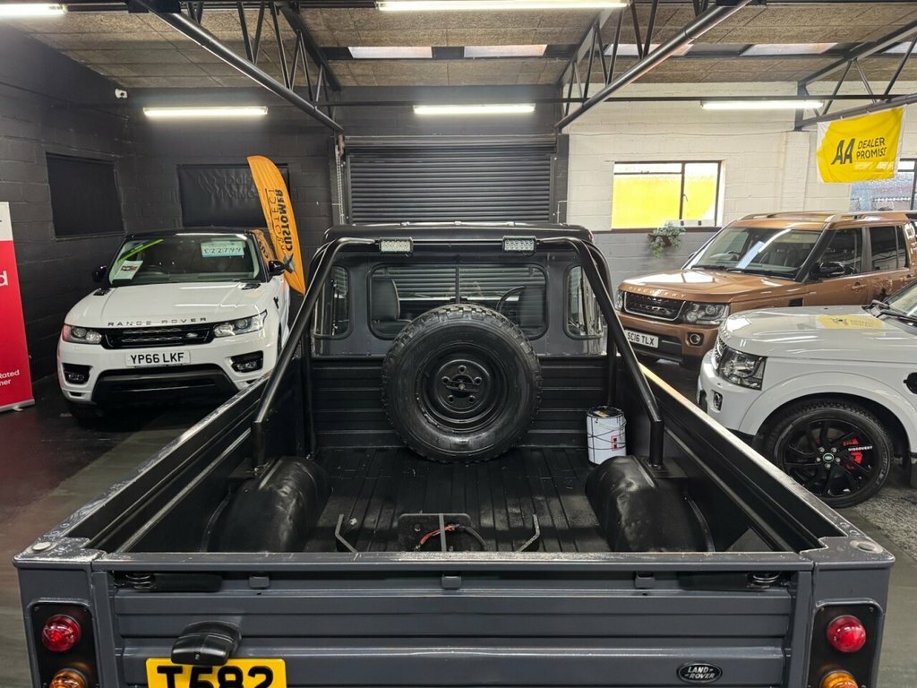 Land Rover Defender 110 2.5 110 Station Wagon Td5 120 Bhp Black #8