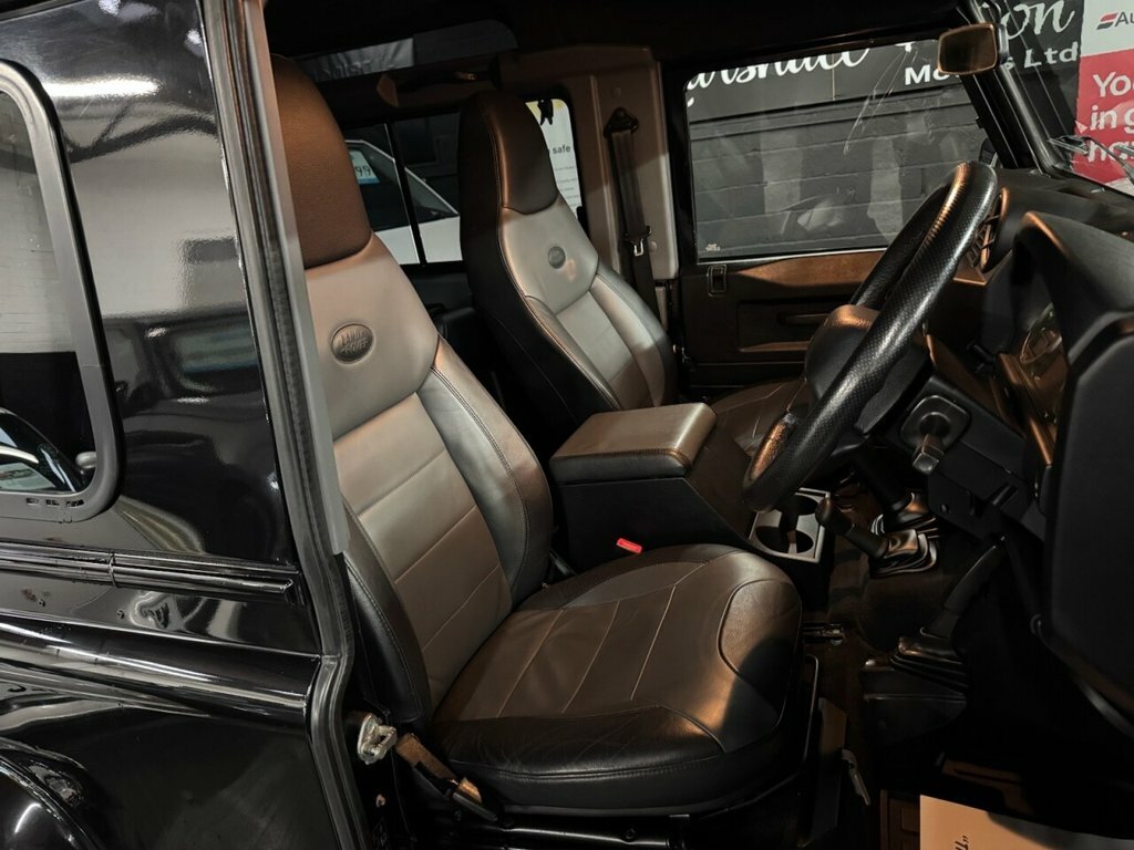 Land Rover Defender 90 2.2L Xs SN15XZF Black #6