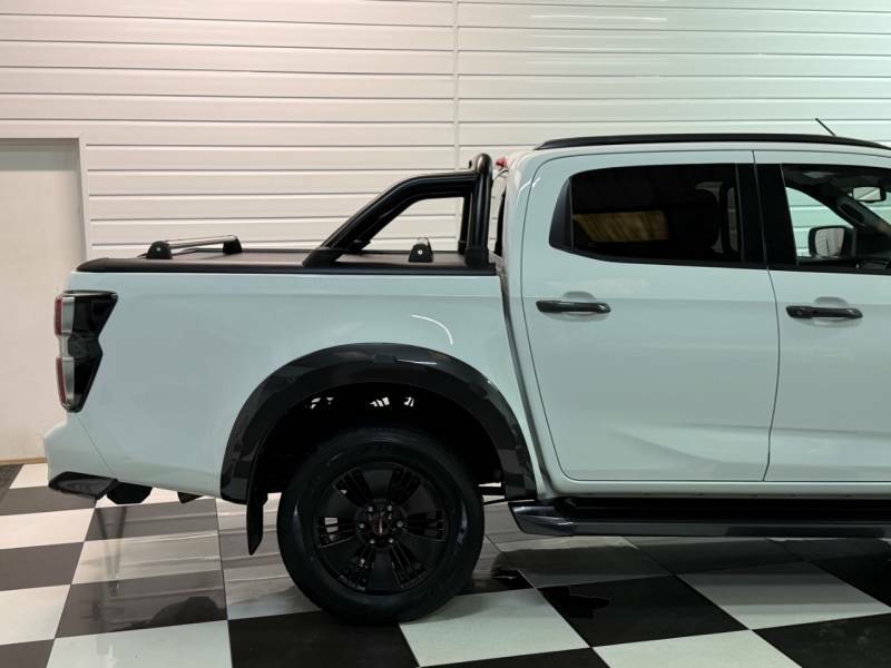Isuzu D-Max 1.9 V-cross Double Cab 4X4 - 2023 72 White #4