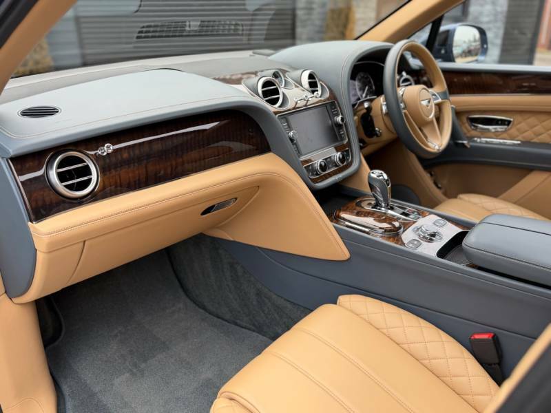 Bentley Bentayga 6.0 W12 - 2016 16 YD16UDZ Blue #5