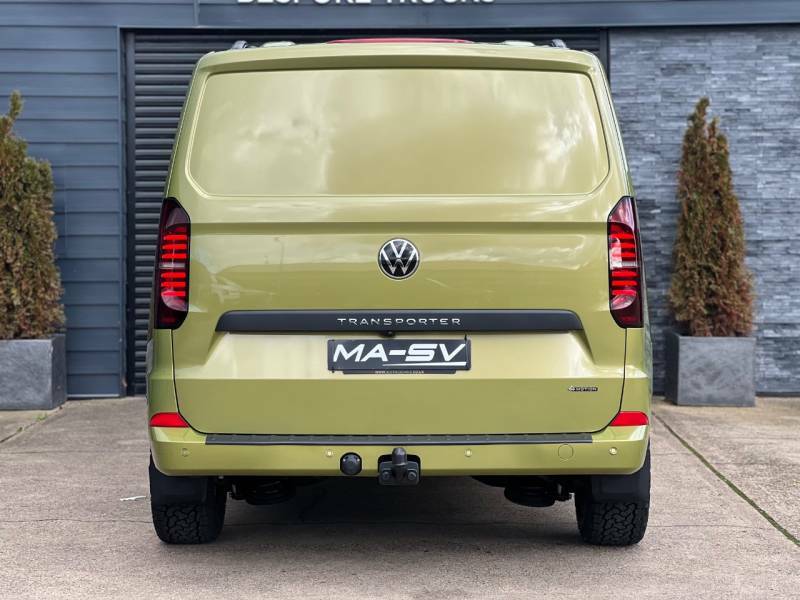 Volkswagen Transporter 2.0 Tdi 150 Commerce Pro Van 4Motion - 2025 VN75TUW Green #4