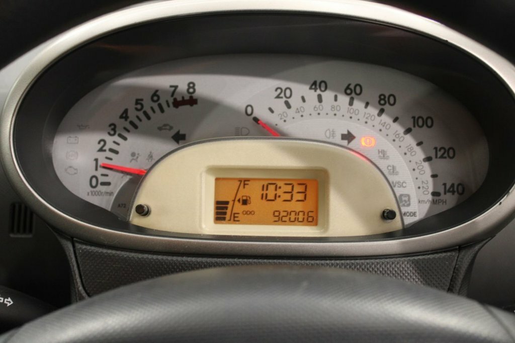 Daihatsu Sirion 1.3 Se Hatchback 137 G Km 85 Bh Silver #24