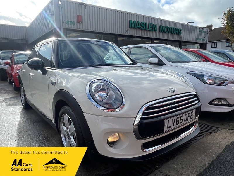 Mini Hatch Cooper White #3