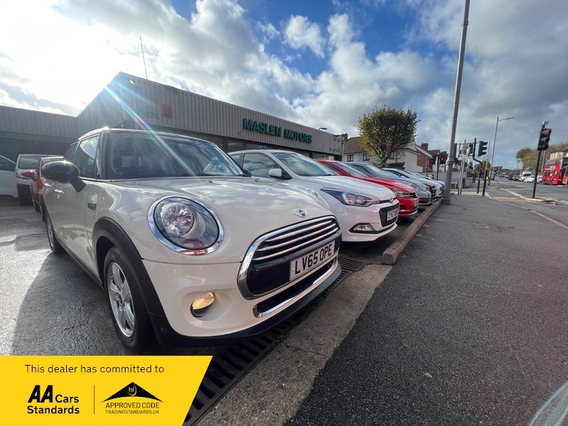 Mini Hatch Cooper White #5