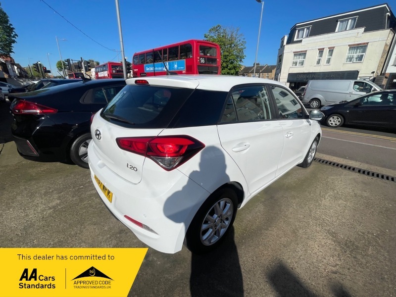 Hyundai I20 Mpi Se EY67WFM White #6