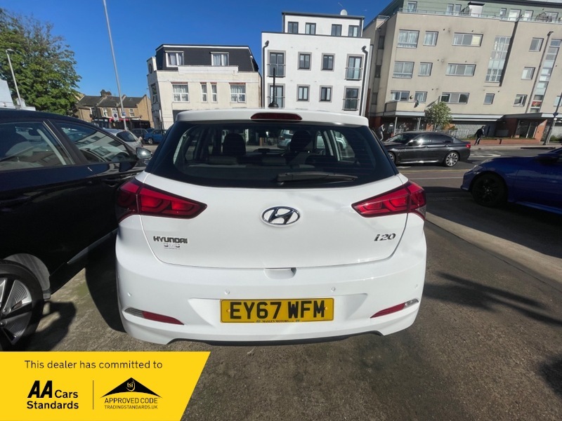 Hyundai I20 Mpi Se EY67WFM White #5