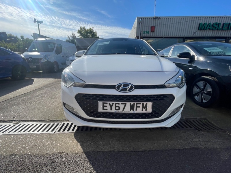 Hyundai I20 Mpi Se EY67WFM White #2
