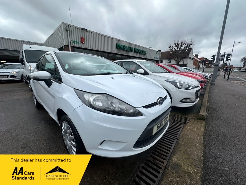 Ford Fiesta Edge White