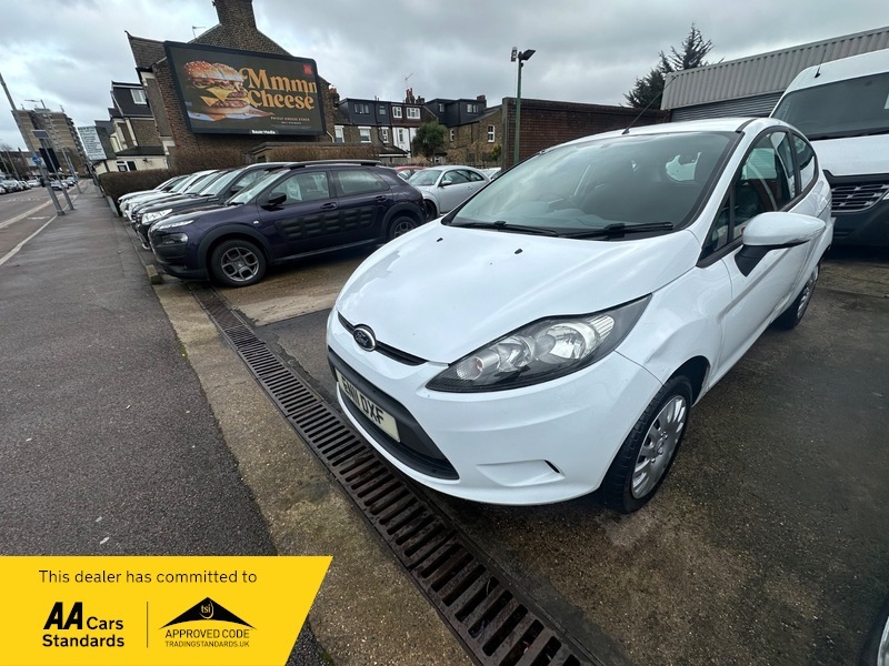 Ford Fiesta Edge White #3