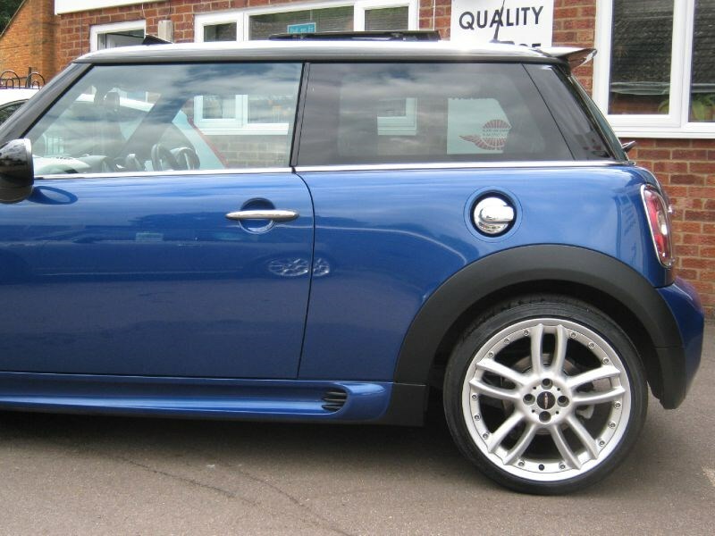 Mini Hatch Mini Specialist Buckinghamshire, Servicing Blue #4