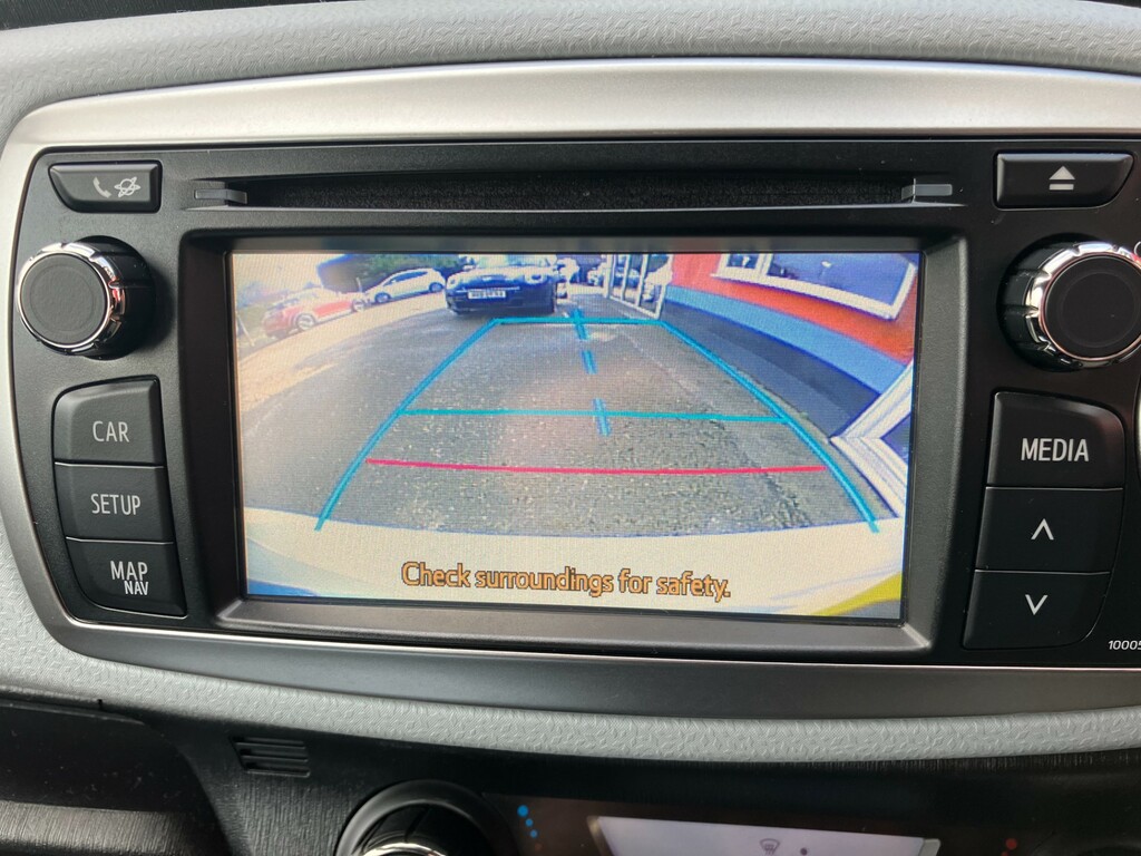 Toyota Yaris 1.5 Vvt-h T4 Hatchback Hybrid Cvt Euro  #6