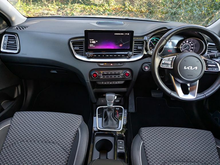 Kia  99.8Kwh Gt-line S Awd 7 Seat Black #3