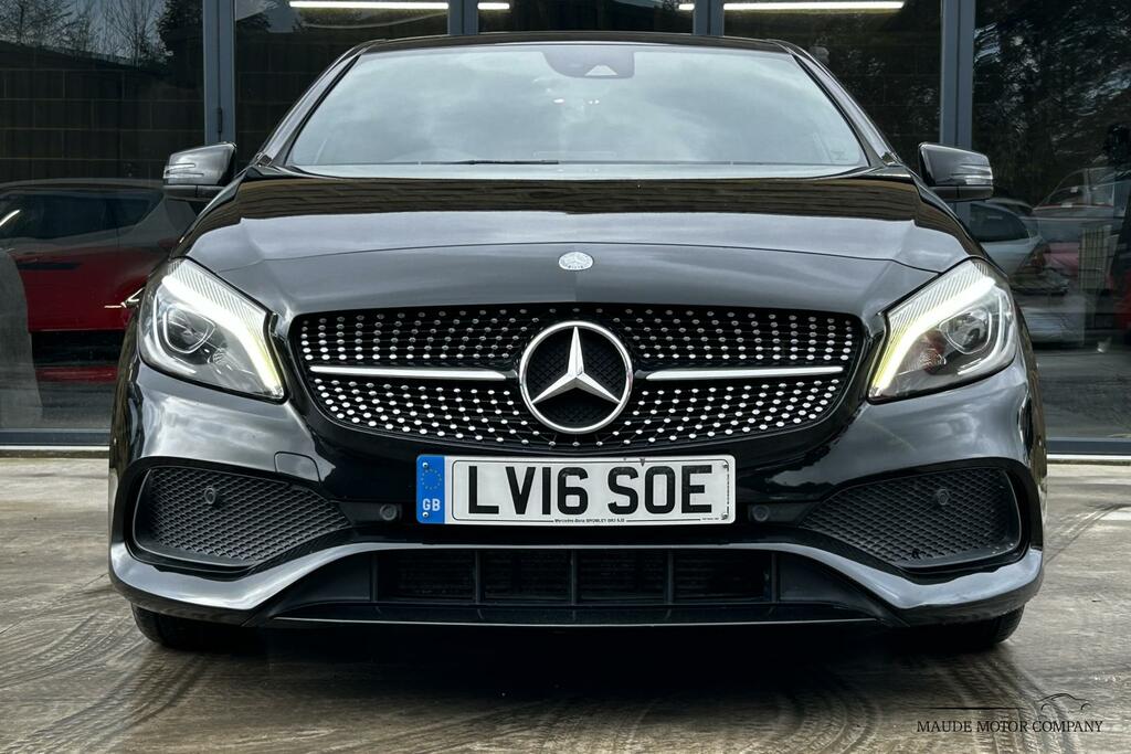 Mercedes-Benz A Class 2.1 A200d Amg Line Premium Hatchback LV16SOE Black #2