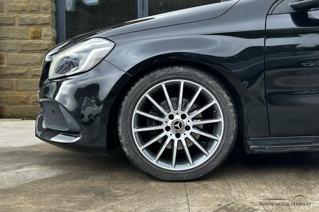 Mercedes-Benz A Class 2.1 A200d Amg Line Premium Hatchback LV16SOE Black #4