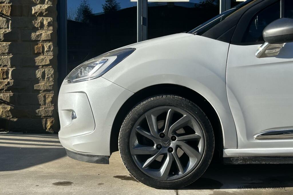 Citroen DS3 1.6 Thp Dstyle Techno Hatchback CX64XDM White #4