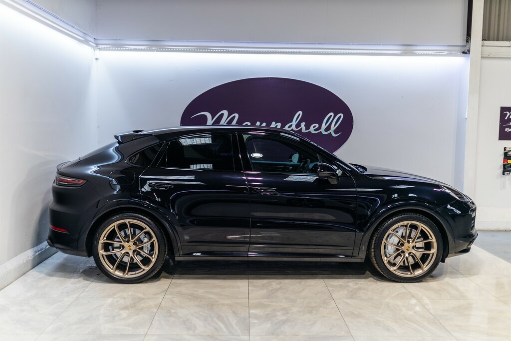 Porsche Cayenne 4.0T V8 Turbo Coupe Tiptronics 4Wd Euro HX69YXE Black #2