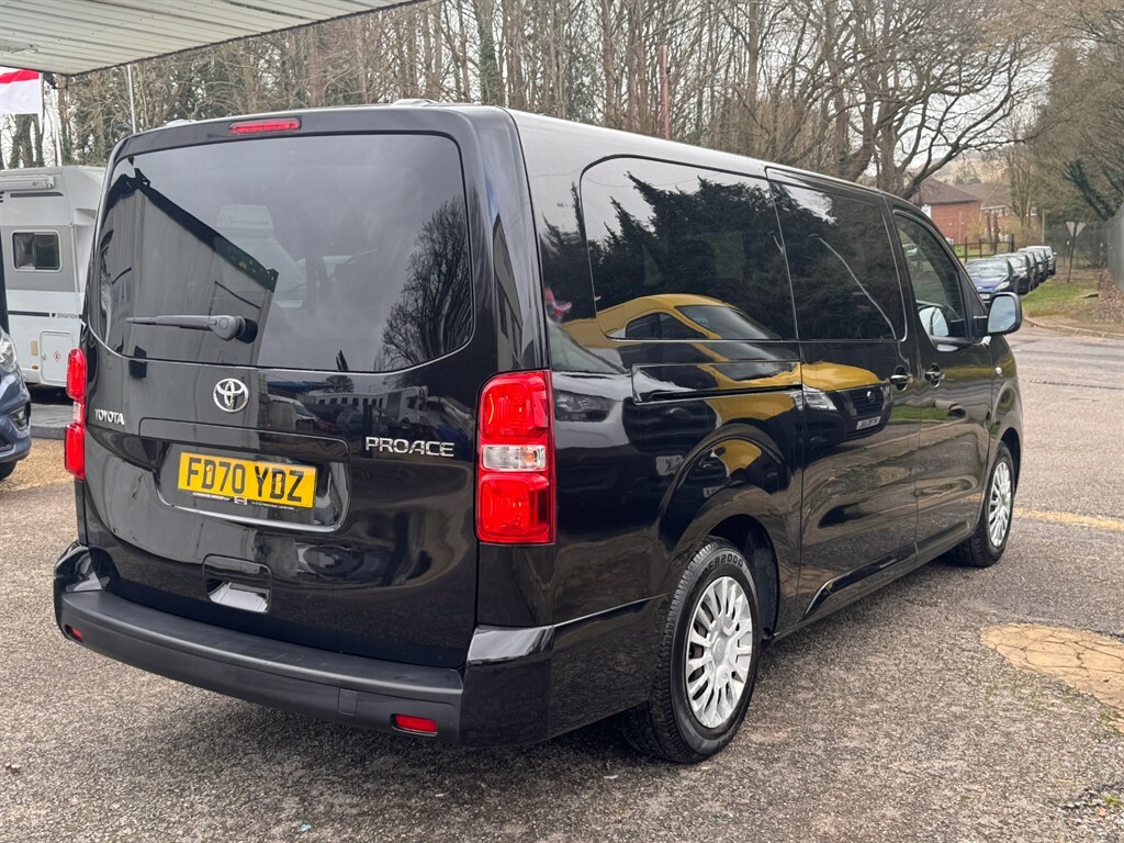 Toyota PROACE 2.0L D-4d L2 Shuttle Black #4