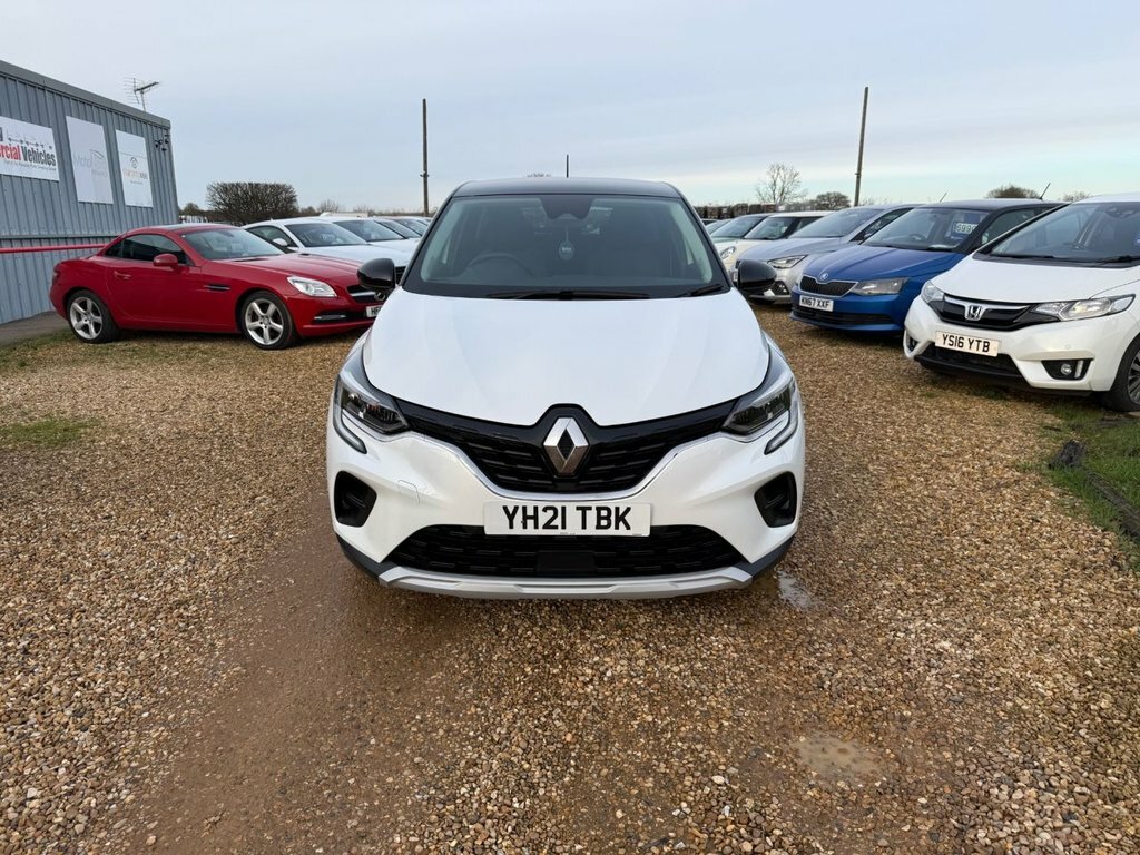 Renault Captur 1.3L Iconic YH21TBK White #2