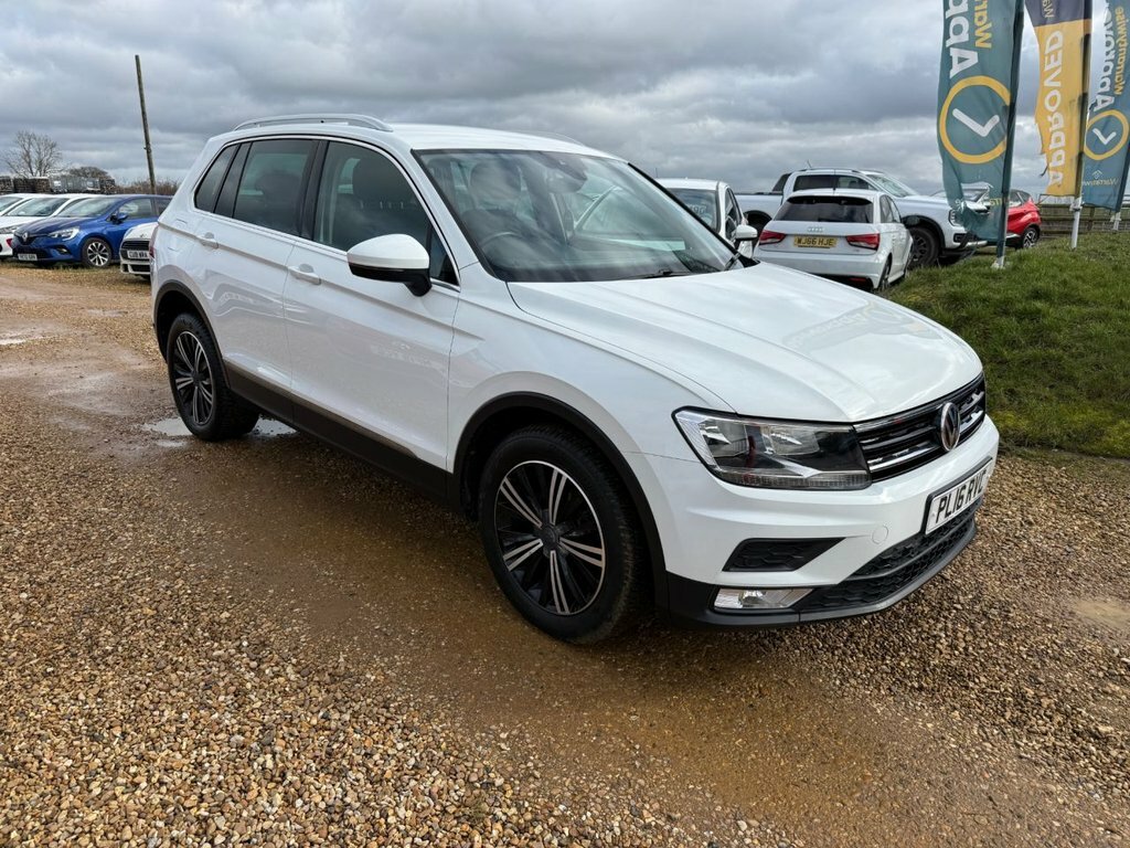 Volkswagen Tiguan 2L Se Navigation White #5