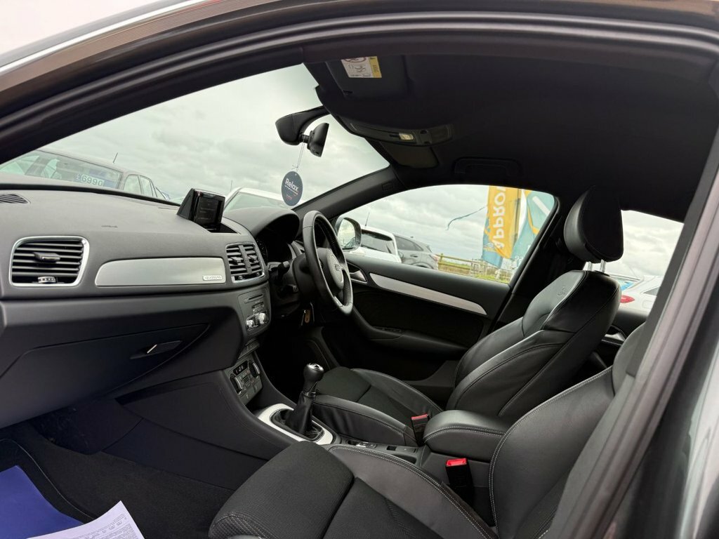 Audi Q3 2L S Line Edition PX18WCU Grey #4