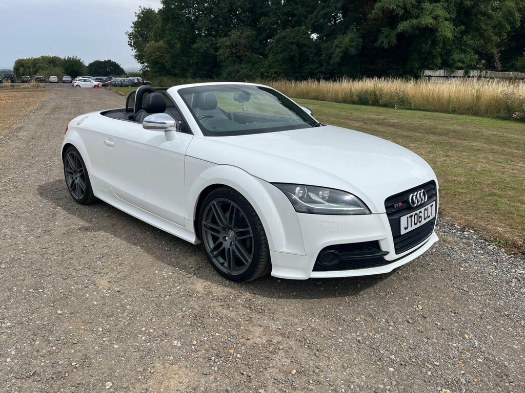 Audi TTS 2.0 Tfsi Black Edition Roadster White #4