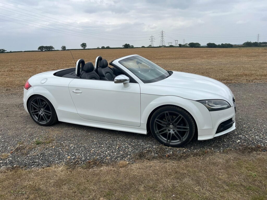 Audi TTS 2.0 Tfsi Black Edition Roadster White #3