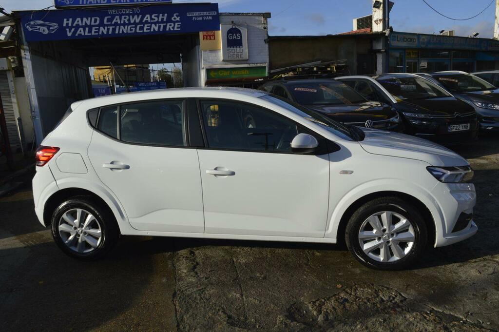 Dacia Sandero Hatchback 1.0 Comfort Tce 90 My21.5 2022 KR72USH White #6