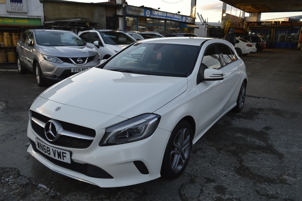 Mercedes-Benz A Class Hatchback 1.6 A180 Sport Edition 2018 WN68VWF White #3