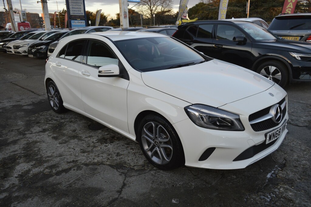 Mercedes-Benz A Class Hatchback 1.6 A180 Sport Edition 2018 White