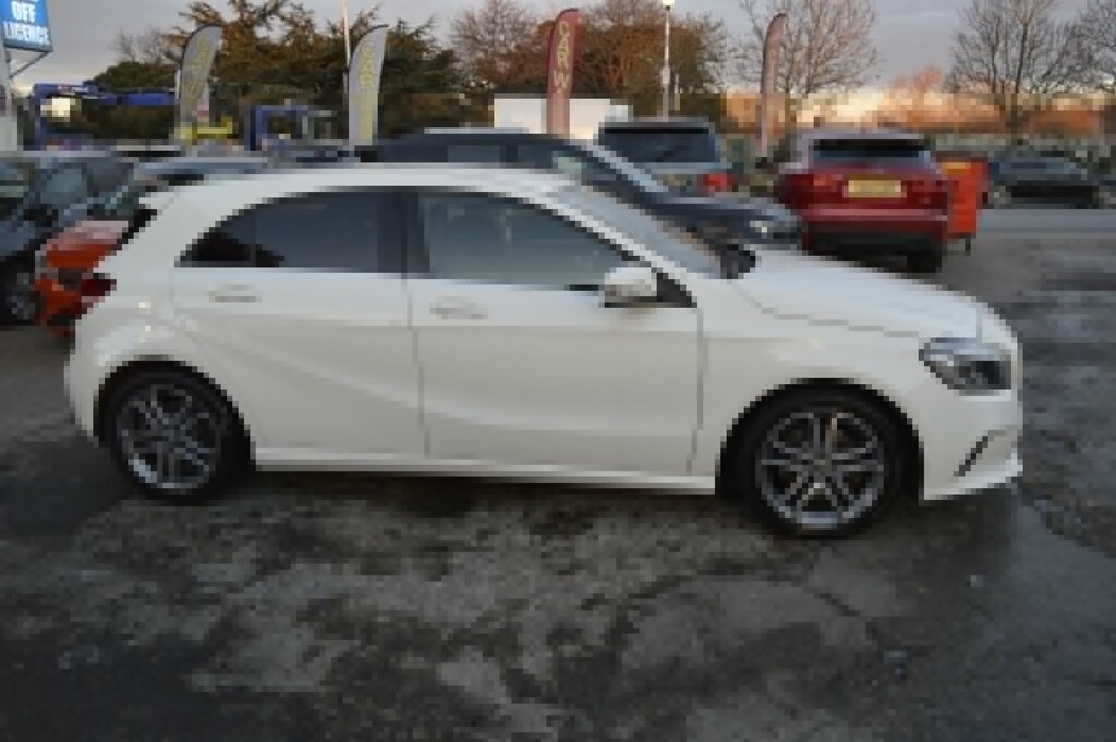 Mercedes-Benz A Class Hatchback 1.6 A180 Sport Edition 2018 WN68VWF White #5