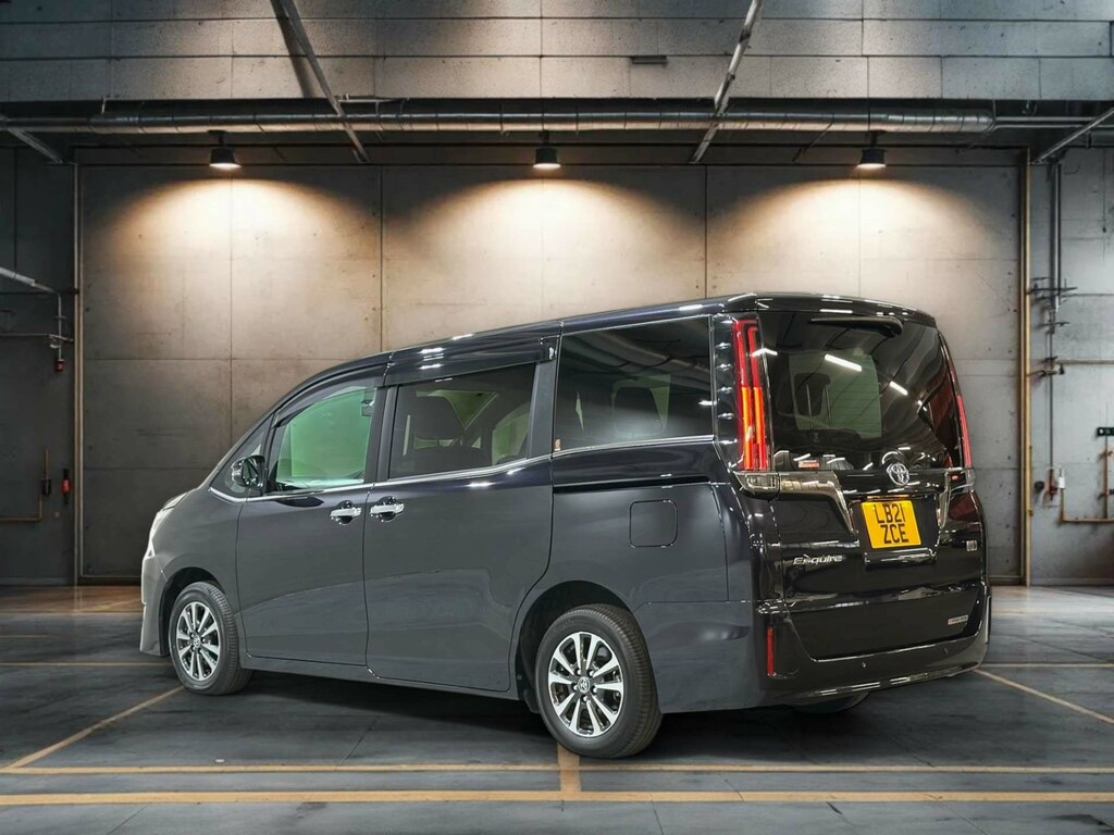 Toyota Noah Esquire Hybrid Black #5