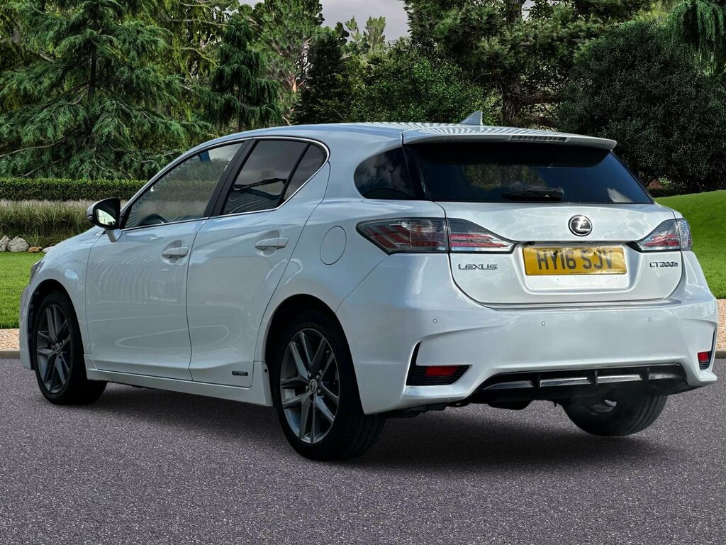 Lexus CT 1.8 200H Premier Cvt Euro 6 Ss White #4