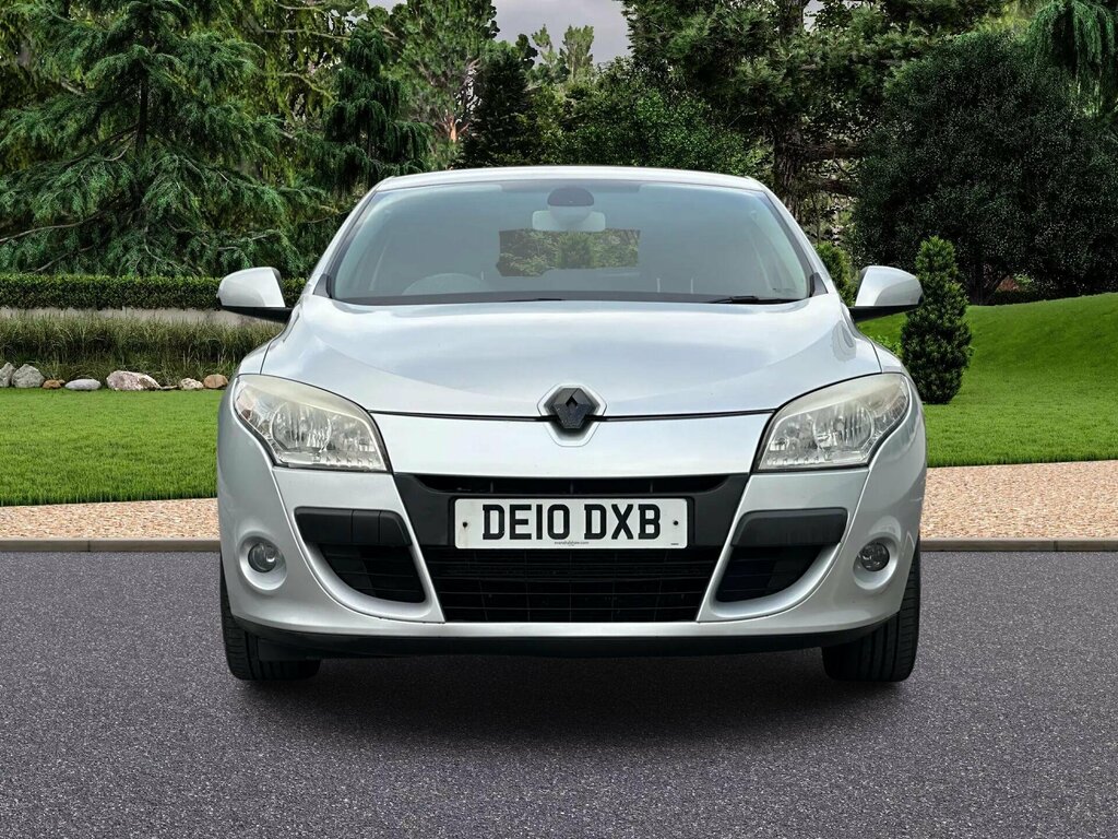 Renault Megane 1.6 16V Dynamique Euro 5 Silver #2