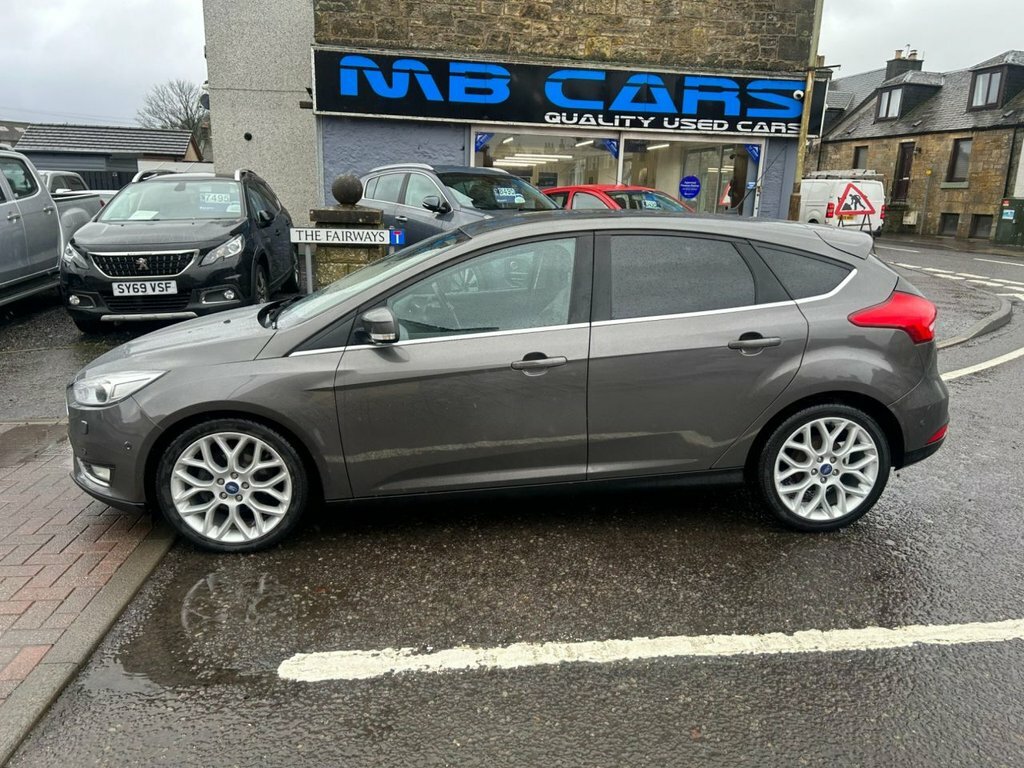 Ford Focus 1L Titanium X Grey