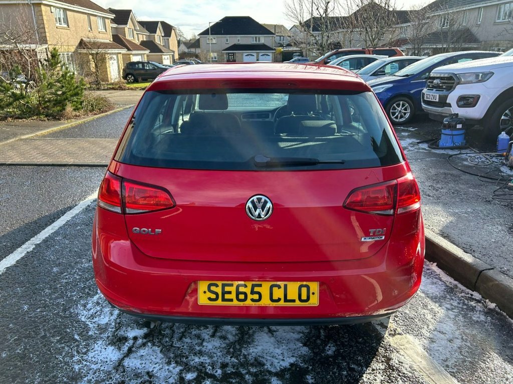 Volkswagen Golf 1.6L Match Red #5