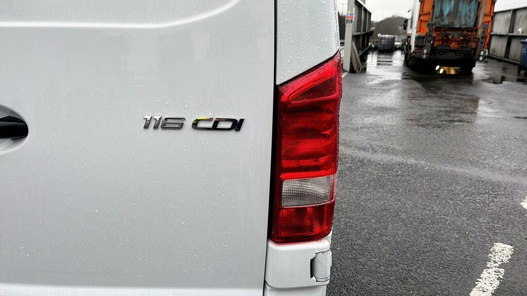 Mercedes-Benz Vito 2.0 116 Cdi Progressive G-tronic Rwd L3 Euro 6 S KS71NZR White #6