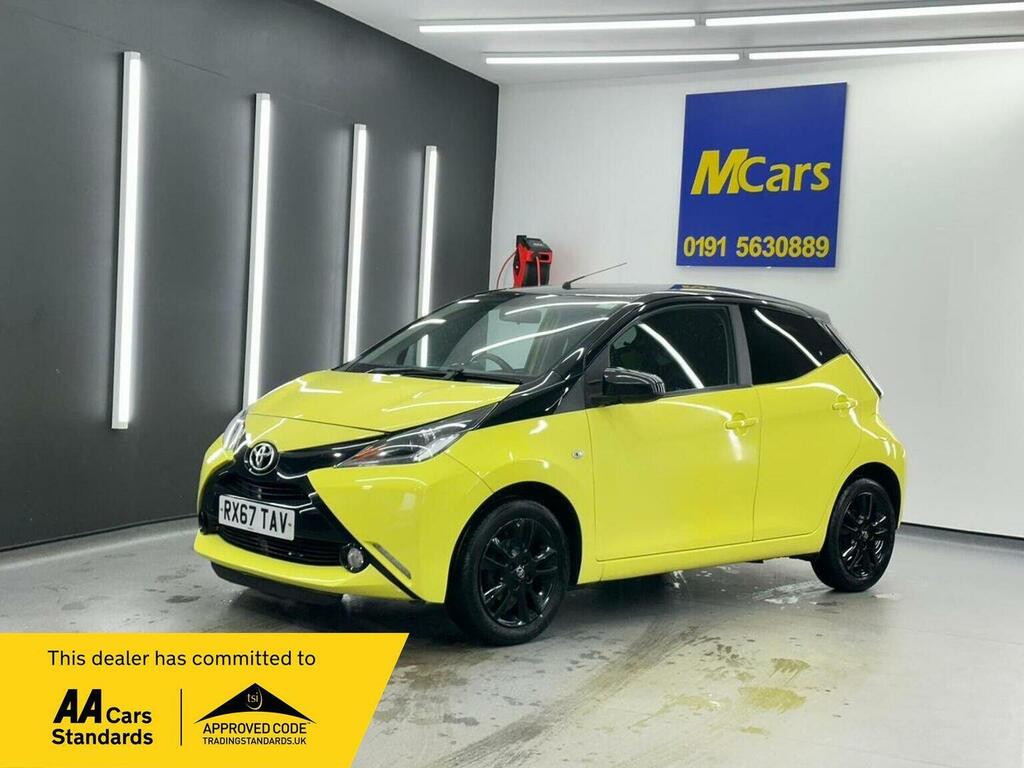 Toyota Aygo Hatchback 1.0 Vvt-i X-cite 3 Yellow Bi-tone Euro 6 Yellow