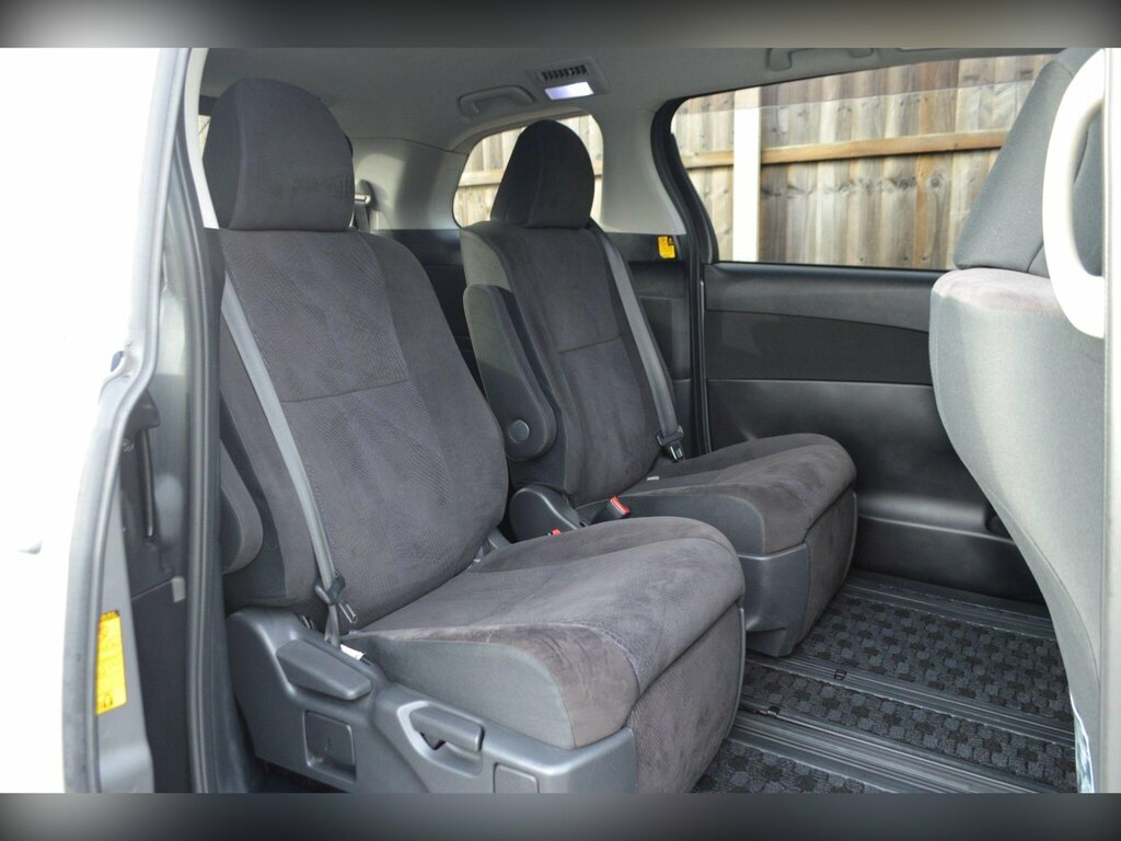 Toyota Estima 7 Seats Aeras 2.4 Grey #6