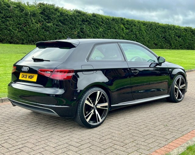 Audi A3 1.6 Tdi S Line Black #3