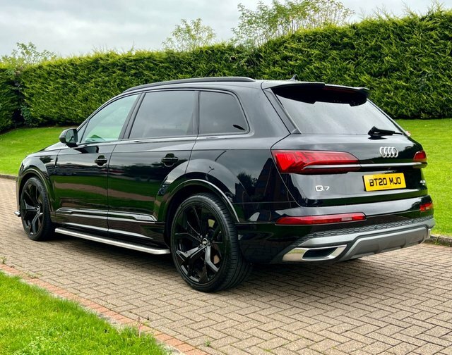 Audi Q7 3.0 Tdi V6 45 BT20MJO Black #4